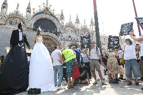Extinction Rebellion Action Against Jeff Bezos’ Wedding - Venice