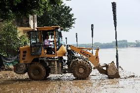 Reconstruction After The Flood