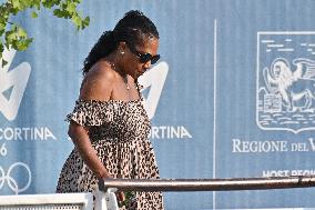 Nicole Avant And Ted Sarandos At Venice Airport