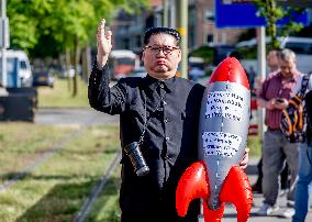Kim Jong-un Lookalike at The NATO Summit - The Hague
