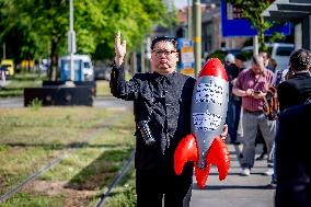 Kim Jong-un Lookalike at The NATO Summit - The Hague