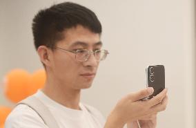 Xiaomi MIX Flip 2 Foldable Phone