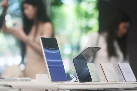 Xiaomi MIX Flip 2 Foldable Phone