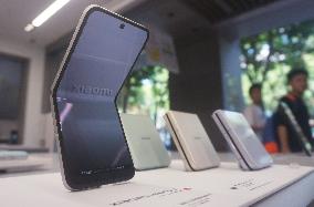 Xiaomi MIX Flip 2 Foldable Phone