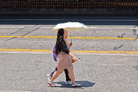 Shanghai Issues Orange High Temperature Alert