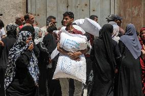 Food Assistance Distribution Point - Gaza