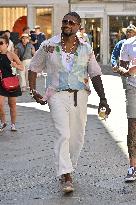 Usher Walking The Streets Of Venice