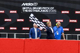 King Visits Training Day of 100-Year-Old TT - Netherlands