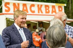 King Visits Training Day of 100-Year-Old TT - Netherlands