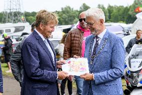 King Visits Training Day of 100-Year-Old TT - Netherlands