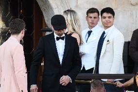 Leonardo DiCaprio Leaving Hotel On Bezos-Sanchez Wedding Day - Venice