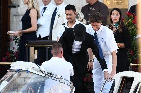 Leonardo DiCaprio Leaving Hotel On Bezos-Sanchez Wedding Day - Venice