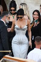 Kylie And Kendall Jenner Leaving Hotel On Bezos-Sanchez Wedding Day - Venice