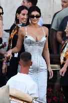 Kylie And Kendall Jenner Leaving Hotel On Bezos-Sanchez Wedding Day - Venice