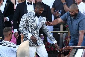 Usher And Wife Leaving Hotel On Bezos-Sanchez Wedding Day - Venice
