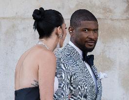 Celebs On Their Way To Bezos-Sanchez Wedding - Venice