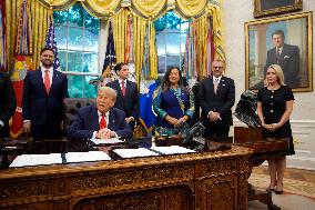 Trump Meets Congo And Rwanda Officials Following Peace Agreement - Washington