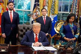 Trump Meets Congo And Rwanda Officials Following Peace Agreement - Washington