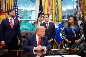 Trump Meets Congo And Rwanda Officials Following Peace Agreement - Washington