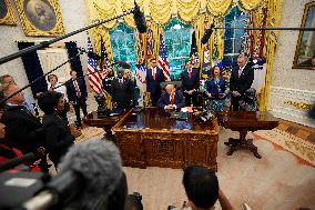 Trump Meets Congo And Rwanda Officials Following Peace Agreement - Washington