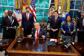 Trump Meets Congo And Rwanda Officials Following Peace Agreement - Washington