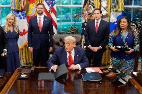 Trump Meets Congo And Rwanda Officials Following Peace Agreement - Washington