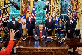 Trump Meets Congo And Rwanda Officials Following Peace Agreement - Washington