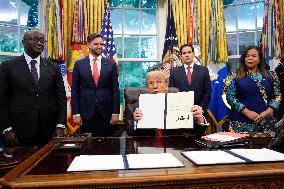 Donald Trump with Congo and Rwanda FMs - Washington