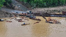 Salvage China firs After The Flood Peak in Rong'an