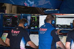 MOTORI - Formula 1 - MSC Cruises Austrian Grand Prix 2025 FP1& FP2 Pit Line