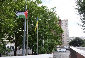 Palestinian flags at La Courneuve town hall - La Courneuve