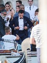Orlando Bloom leaves hotel to Bezos wedding ceremony - Venice