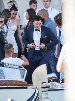 Orlando Bloom leaves hotel to Bezos wedding ceremony - Venice