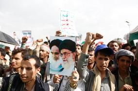 Rally In Support Of Gaza And Iran - Yemen