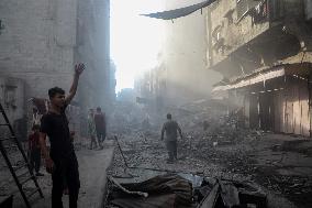 At Least 40 Killed By Israeli Airstrike in Gaza City - Palestine