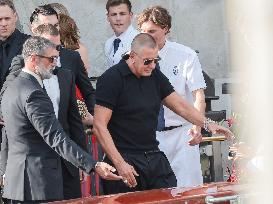 - Guests Leave The Gritti Palace to Jeff Bezos Wedding - Venice