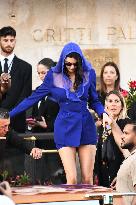 Kendall Jenner   Leaves The Hotel To Attend The Final Celebration Of The Bezos Wedding - Venice