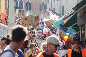 No Space For Bezos Demonstration - Venice
