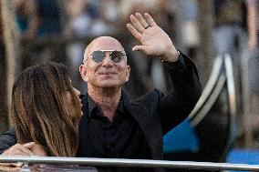 Jeff Bezos and Lauren Sanchez Leaves The Hotel - Venice