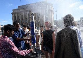 France On Heatwave Alert - Paris