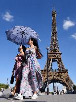 France On Heatwave Alert - Paris