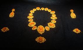 Century Treasures Art Exhibition in Hangzhou