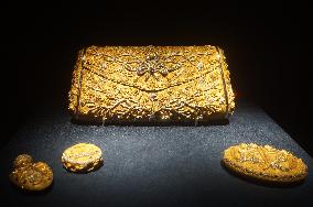 Century Treasures Art Exhibition in Hangzhou