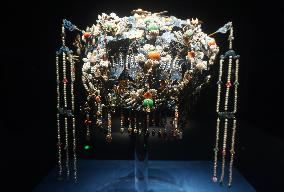 Century Treasures Art Exhibition in Hangzhou