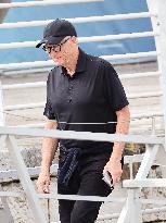 The Bezos Wedding - Bill Gates Departure