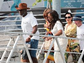 The Bezos Wedding - Oprah Winfrey, Kris Jenner, Gayle King Departure