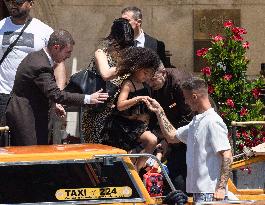 Khloe Kardashian leaves Gritti Hotel after the wedding of Jeff Bezos - Venice