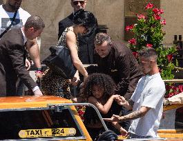 Khloe Kardashian leaves Gritti Hotel after the wedding of Jeff Bezos - Venice
