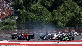 Crash Between Antonelli vs. Verstappen - Formula 1 - MSC Cruises Austrian Grand Prix 2025