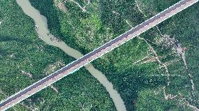 World Highest Bridge Huajiang Canyon Bridge